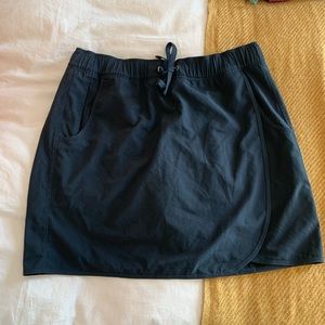 Patagonia black fleetwith skort